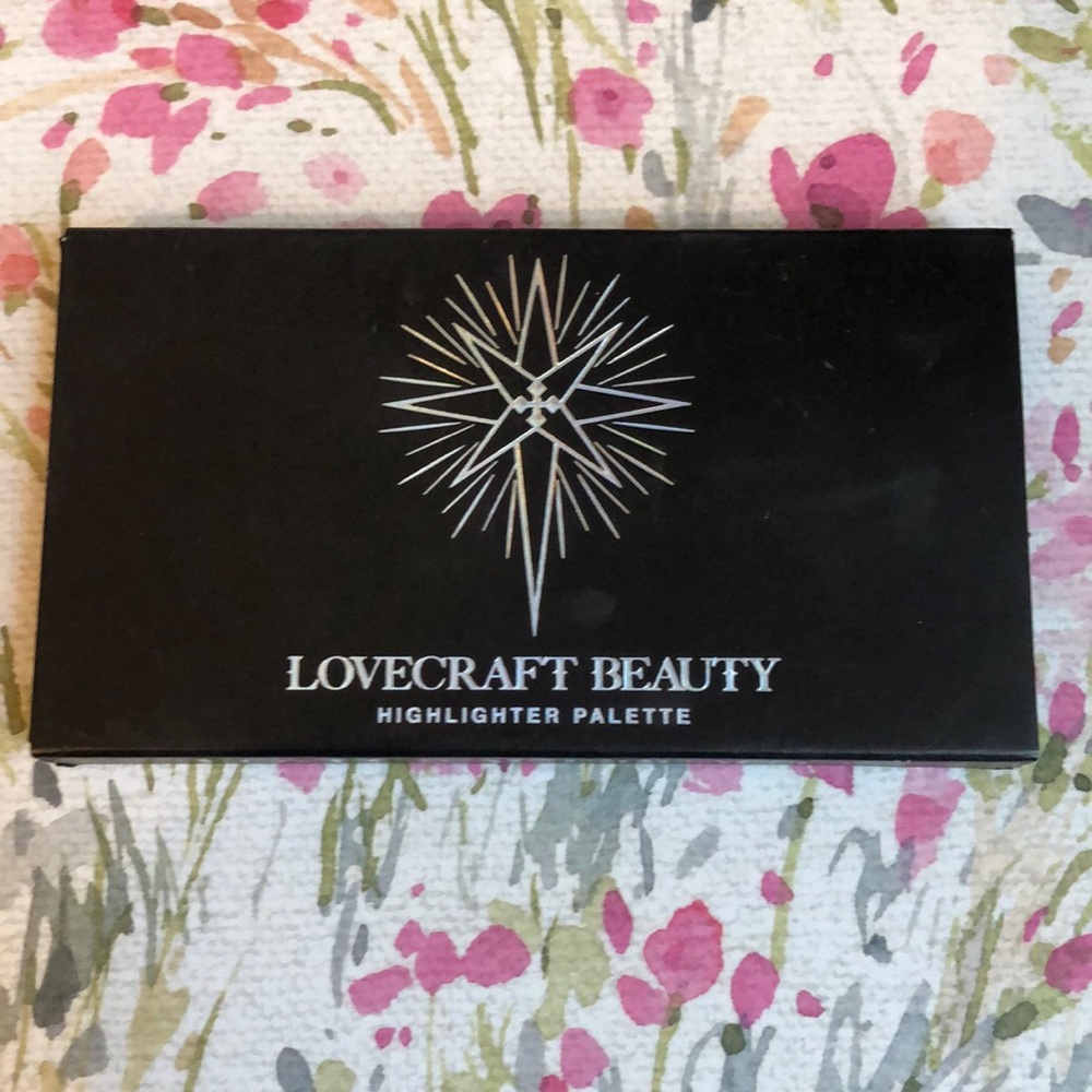 Highlighter palette by lover craft beauty